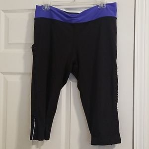 Short capri workout pants